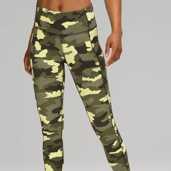 NWT LULULEMON Leggings size 2 - Picture 2 of 2